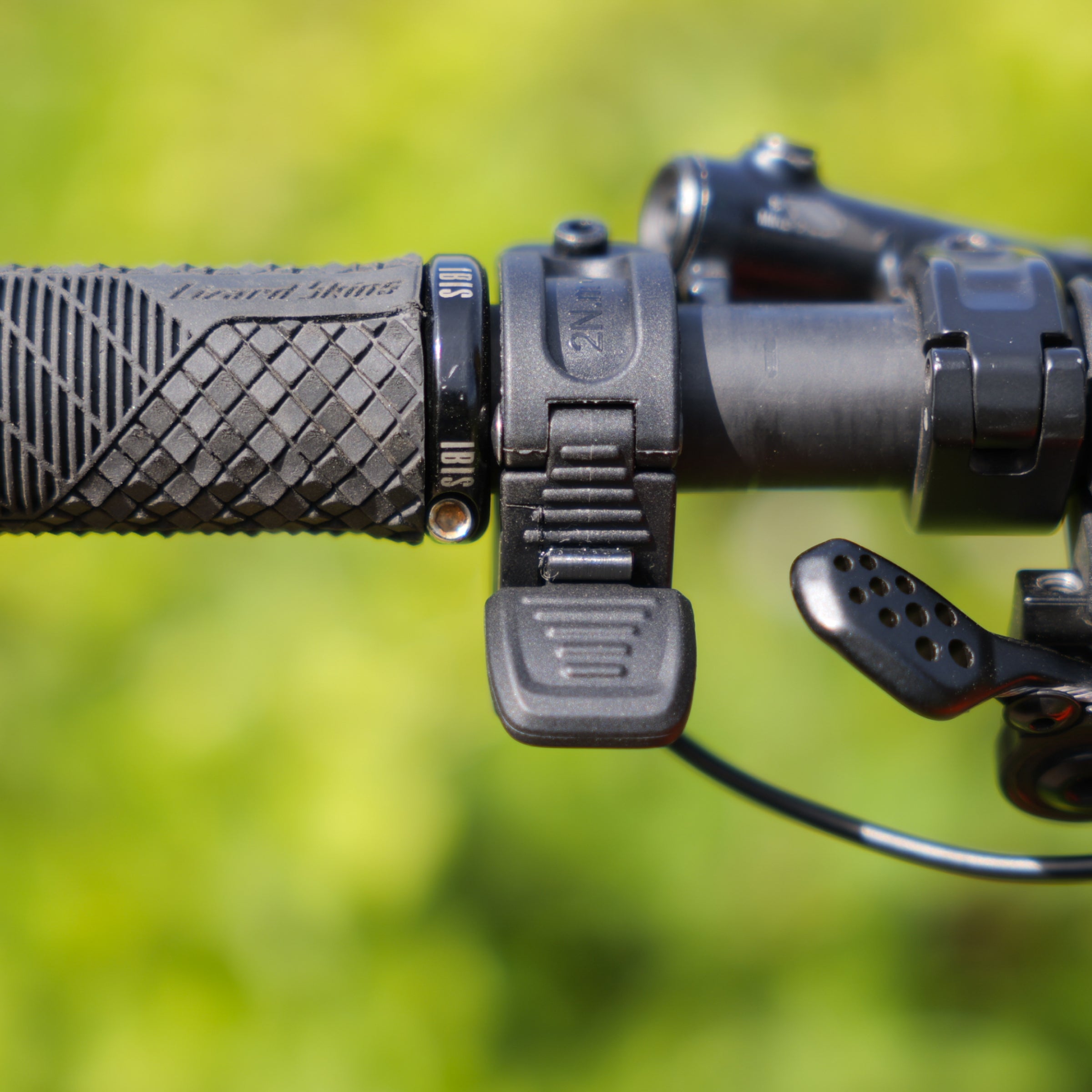 Elevate thumb Throttle